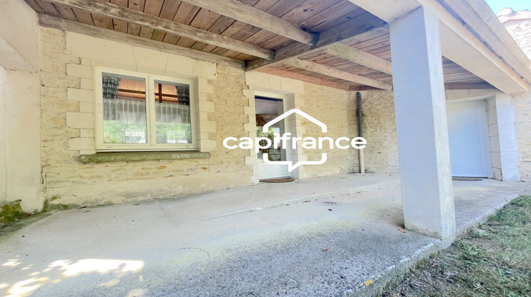 Ma-Cabane - Vente Maison SAINTE RADEGONDE DES NOYERS, 265 m²