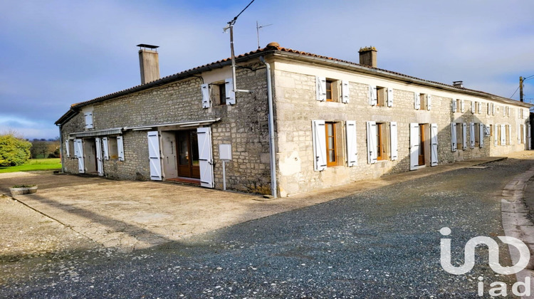 Ma-Cabane - Vente Maison Sainte-Ramée, 275 m²