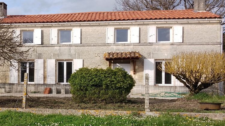 Ma-Cabane - Vente Maison Sainte-Sévère, 166 m²