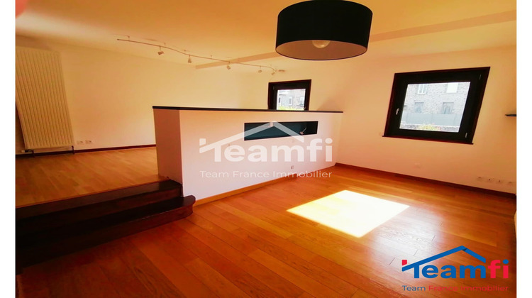 Ma-Cabane - Vente Maison Sainte-Sigolène, 265 m²