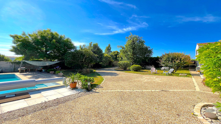 Ma-Cabane - Vente Maison SAINTE-SOULLE, 190 m²