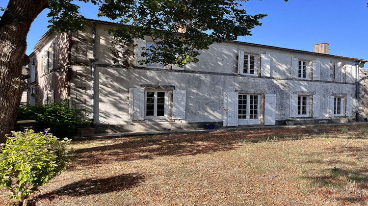 Ma-Cabane - Vente Maison SAINTE-SOULLE, 220 m²