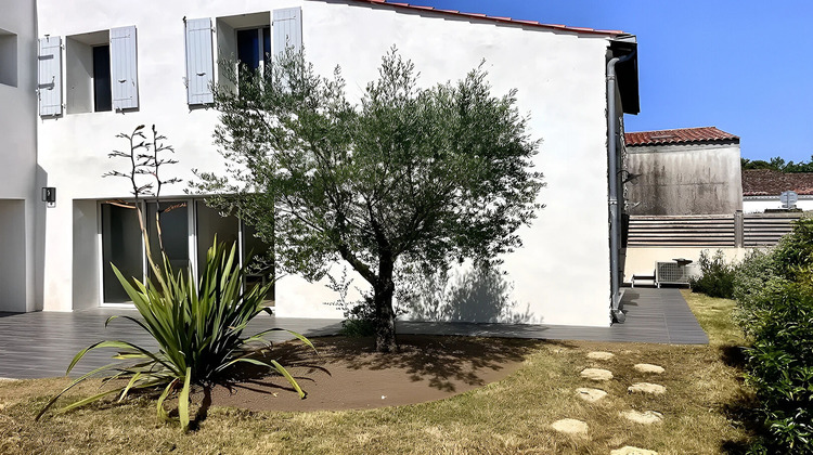 Ma-Cabane - Vente Maison SAINTE-SOULLE, 183 m²