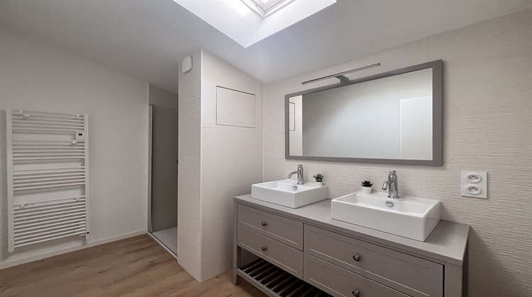 Ma-Cabane - Vente Maison SAINTE-SOULLE, 183 m²