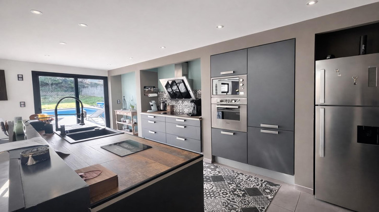 Ma-Cabane - Vente Maison SAINTE-SOULLE, 233 m²