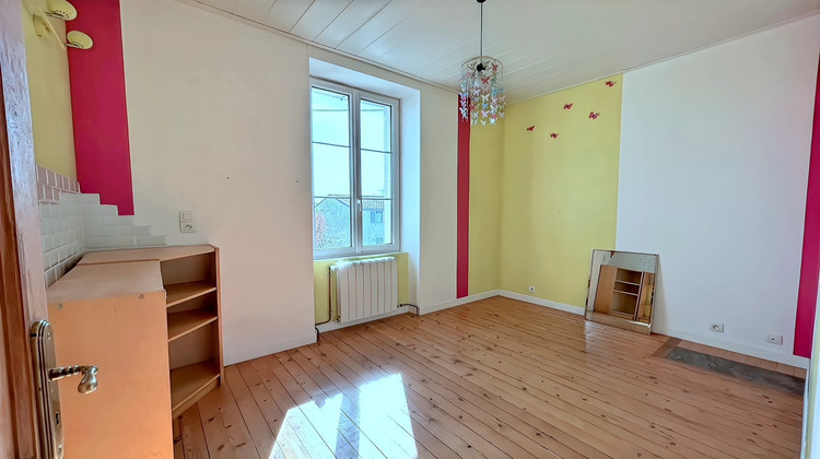 Ma-Cabane - Vente Maison SAINTE-SOULLE, 201 m²