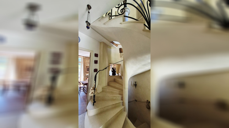 Ma-Cabane - Vente Maison SAINTES, 379 m²