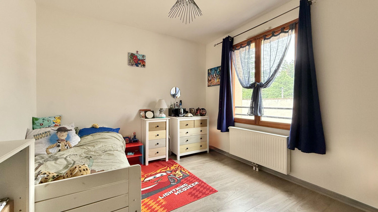 Ma-Cabane - Vente Maison SAINTRY-SUR-SEINE, 93 m²
