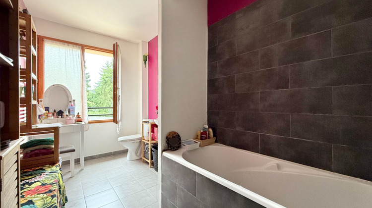 Ma-Cabane - Vente Maison SAINTRY-SUR-SEINE, 93 m²