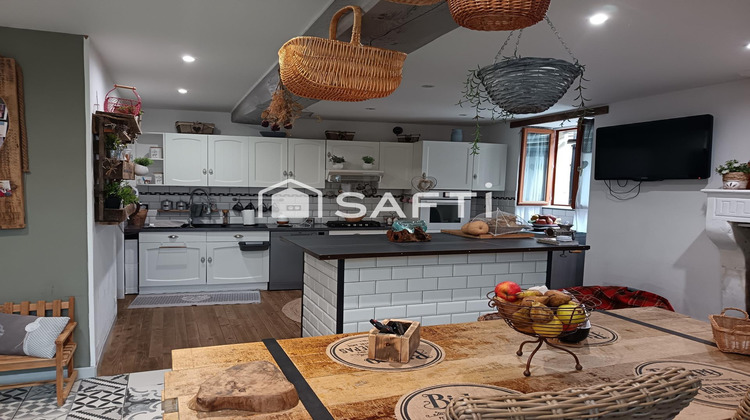 Ma-Cabane - Vente Maison Salignac-sur-Charente, 170 m²