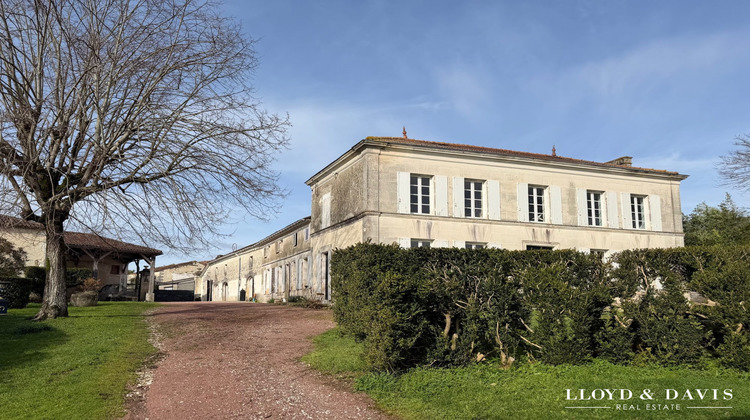 Ma-Cabane - Vente Maison Salignac-sur-Charente, 266 m²