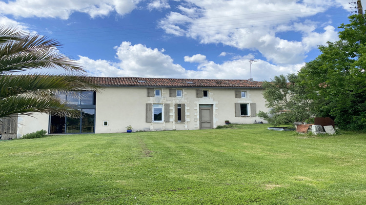 Ma-Cabane - Vente Maison Salles-de-Barbezieux, 292 m²