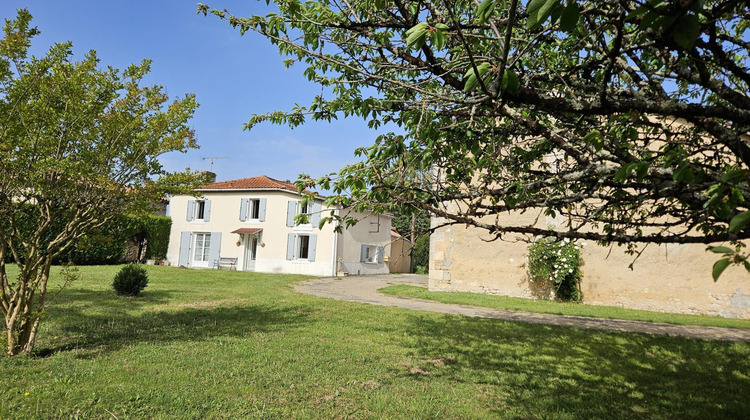 Ma-Cabane - Vente Maison Salles-de-Barbezieux, 98 m²