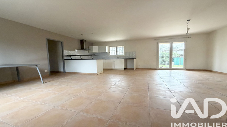 Ma-Cabane - Vente Maison Salon-de-Provence, 94 m²