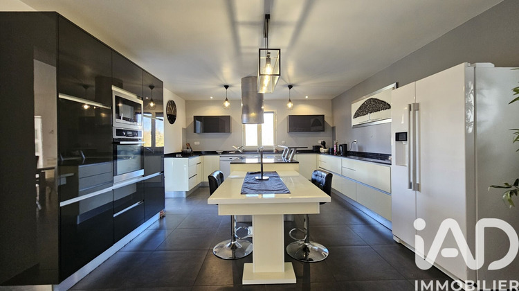 Ma-Cabane - Vente Maison Sames, 203 m²