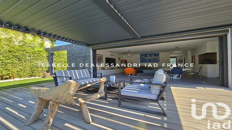 Ma-Cabane - Vente Maison Sanary-sur-Mer, 160 m²