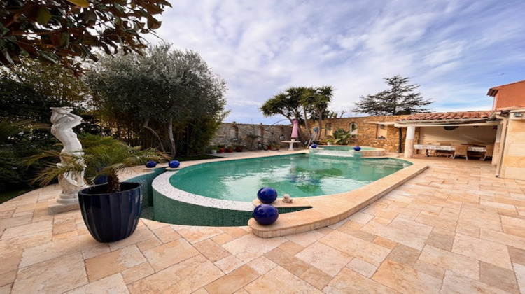 Ma-Cabane - Vente Maison Sanary-sur-Mer, 226 m²