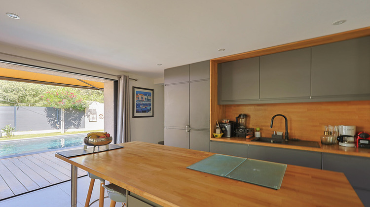 Ma-Cabane - Vente Maison SANARY-SUR-MER, 218 m²