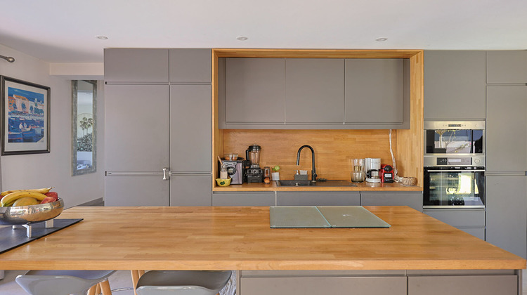 Ma-Cabane - Vente Maison SANARY-SUR-MER, 218 m²