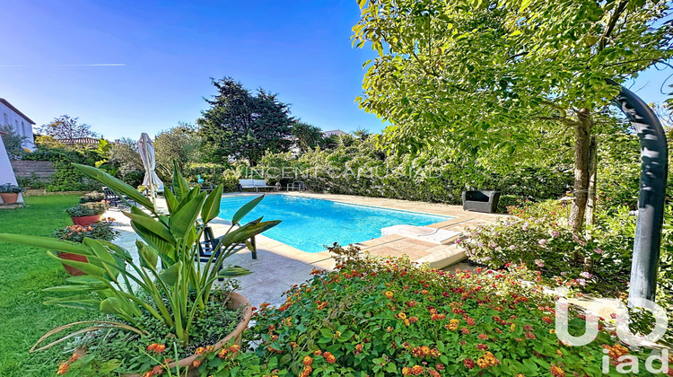 Ma-Cabane - Vente Maison Sanary-sur-Mer, 259 m²