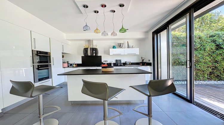 Ma-Cabane - Vente Maison Sanary-sur-Mer, 160 m²