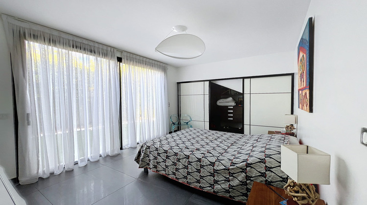 Ma-Cabane - Vente Maison Sanary-sur-Mer, 160 m²