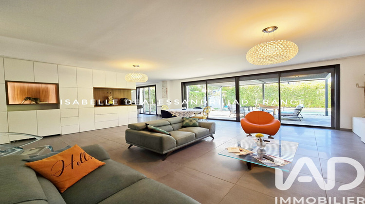 Ma-Cabane - Vente Maison Sanary-sur-Mer, 162 m²