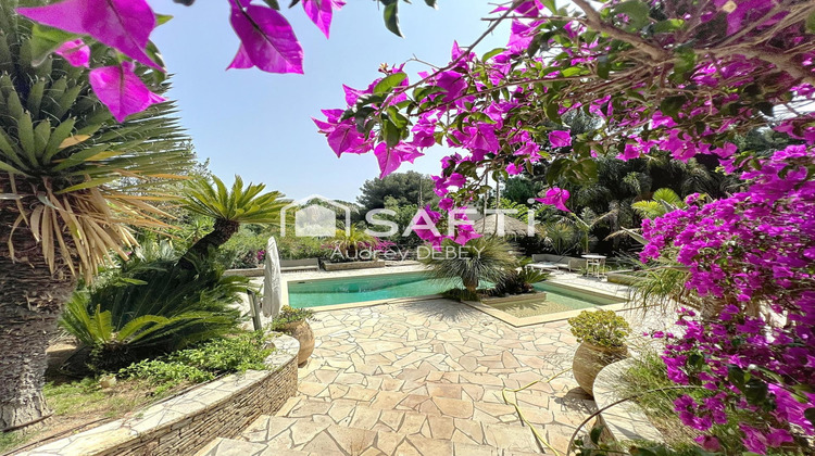 Ma-Cabane - Vente Maison Sanary-sur-Mer, 398 m²