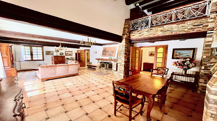 Ma-Cabane - Vente Maison SANARY-SUR-MER, 191 m²