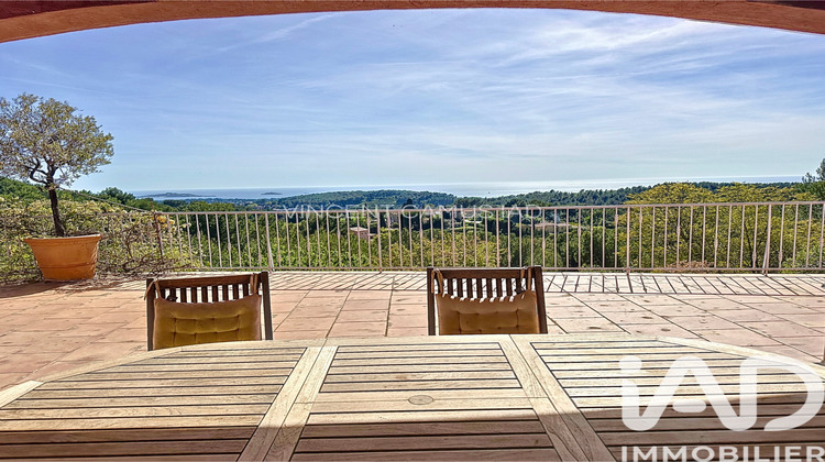 Ma-Cabane - Vente Maison Sanary-sur-Mer, 240 m²