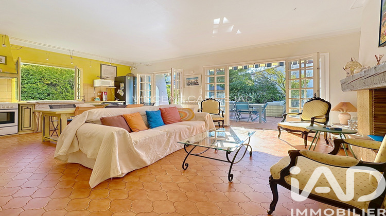 Ma-Cabane - Vente Maison Sanary-sur-Mer, 259 m²