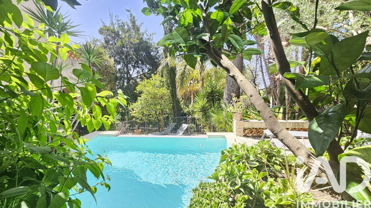 Ma-Cabane - Vente Maison Sanary-sur-Mer, 175 m²