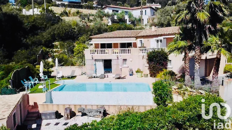 Ma-Cabane - Vente Maison Sanary-sur-Mer, 191 m²