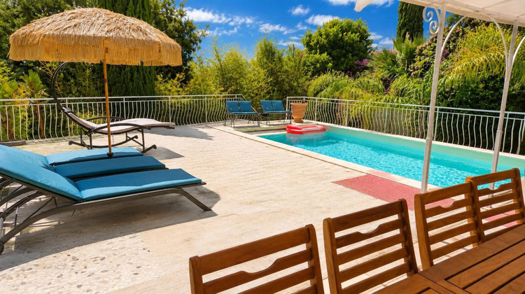 Ma-Cabane - Vente Maison Sanary-sur-Mer, 246 m²