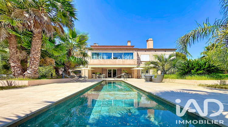 Ma-Cabane - Vente Maison Sanary-sur-Mer, 243 m²