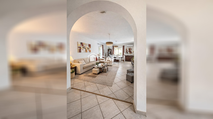 Ma-Cabane - Vente Maison Santa-Lucia-Di-Moriani, 280 m²