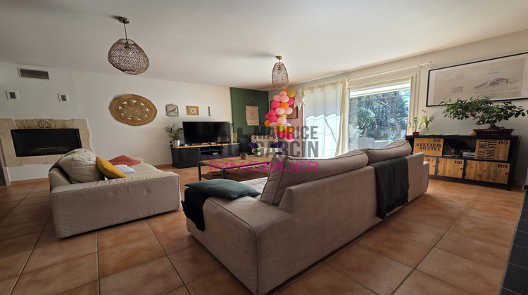 Ma-Cabane - Vente Maison Saumane-de-Vaucluse, 231 m²