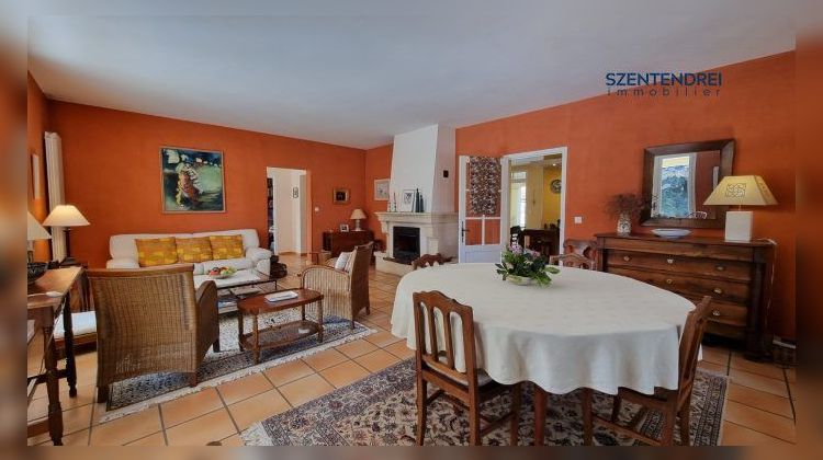 Ma-Cabane - Vente Maison Saussines, 216 m²