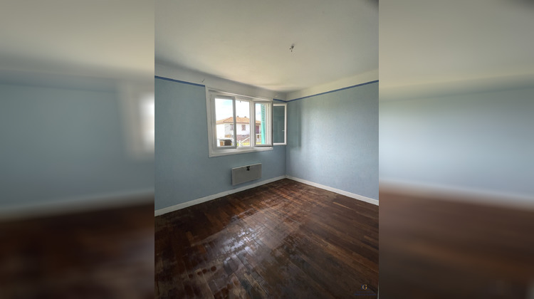 Ma-Cabane - Vente Maison Sauveterre-de-Béarn, 66 m²