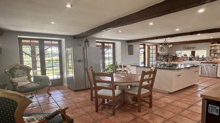 Ma-Cabane - Vente Maison Sauveterre-de-Béarn, 235 m²