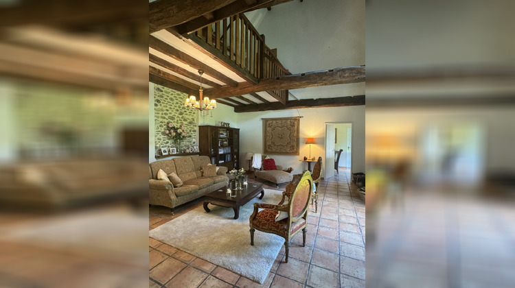 Ma-Cabane - Vente Maison Sauveterre-de-Béarn, 235 m²