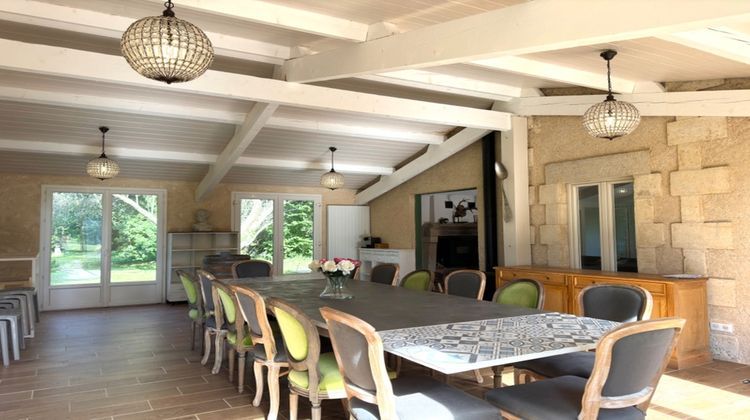 Ma-Cabane - Vente Maison SAUVETERRE DE GUYENNE, 356 m²