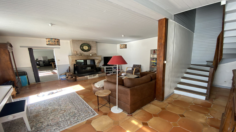 Ma-Cabane - Vente Maison Sauveterre-de-Guyenne, 241 m²