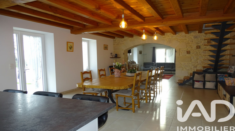 Ma-Cabane - Vente Maison Sauveterre-de-Guyenne, 200 m²