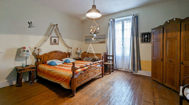 Ma-Cabane - Vente Maison SAUVETERRE-LA-LEMANCE, 263 m²