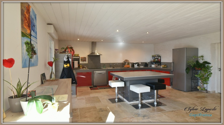 Ma-Cabane - Vente Maison SAUVETERRE SAINT DENIS, 184 m²