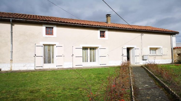 Ma-Cabane - Vente Maison Sauzé-Vaussais, 105 m²