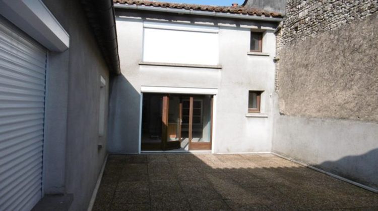 Ma-Cabane - Vente Maison Sauzé-Vaussais, 300 m²