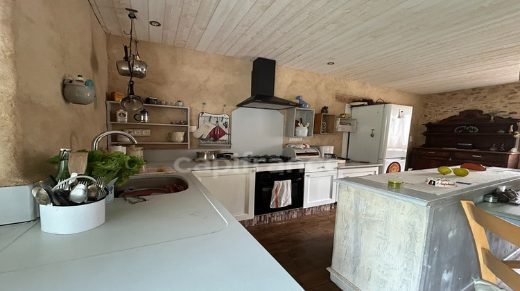 Ma-Cabane - Vente Maison SAVIGNAC LEDRIER, 80 m²