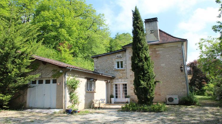 Ma-Cabane - Vente Maison SAVIGNAC LES EGLISES, 158 m²